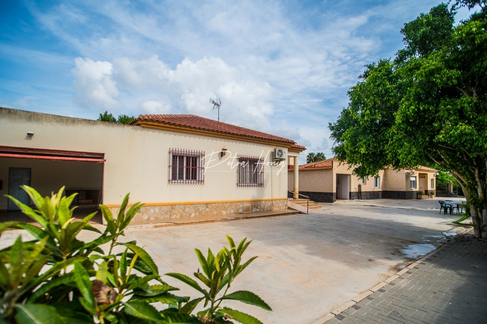 Til Salgs - Villa - Other areas - La Matanza