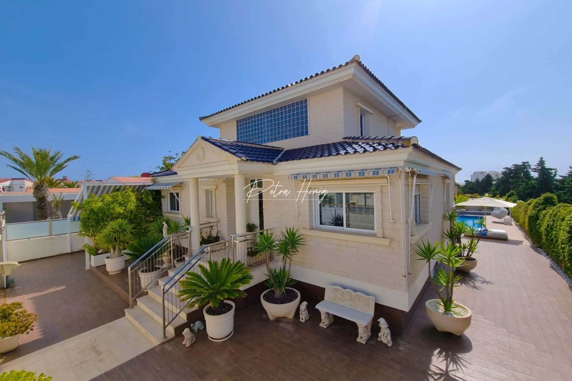 Til Salgs - Villa - Torrevieja - La Mata