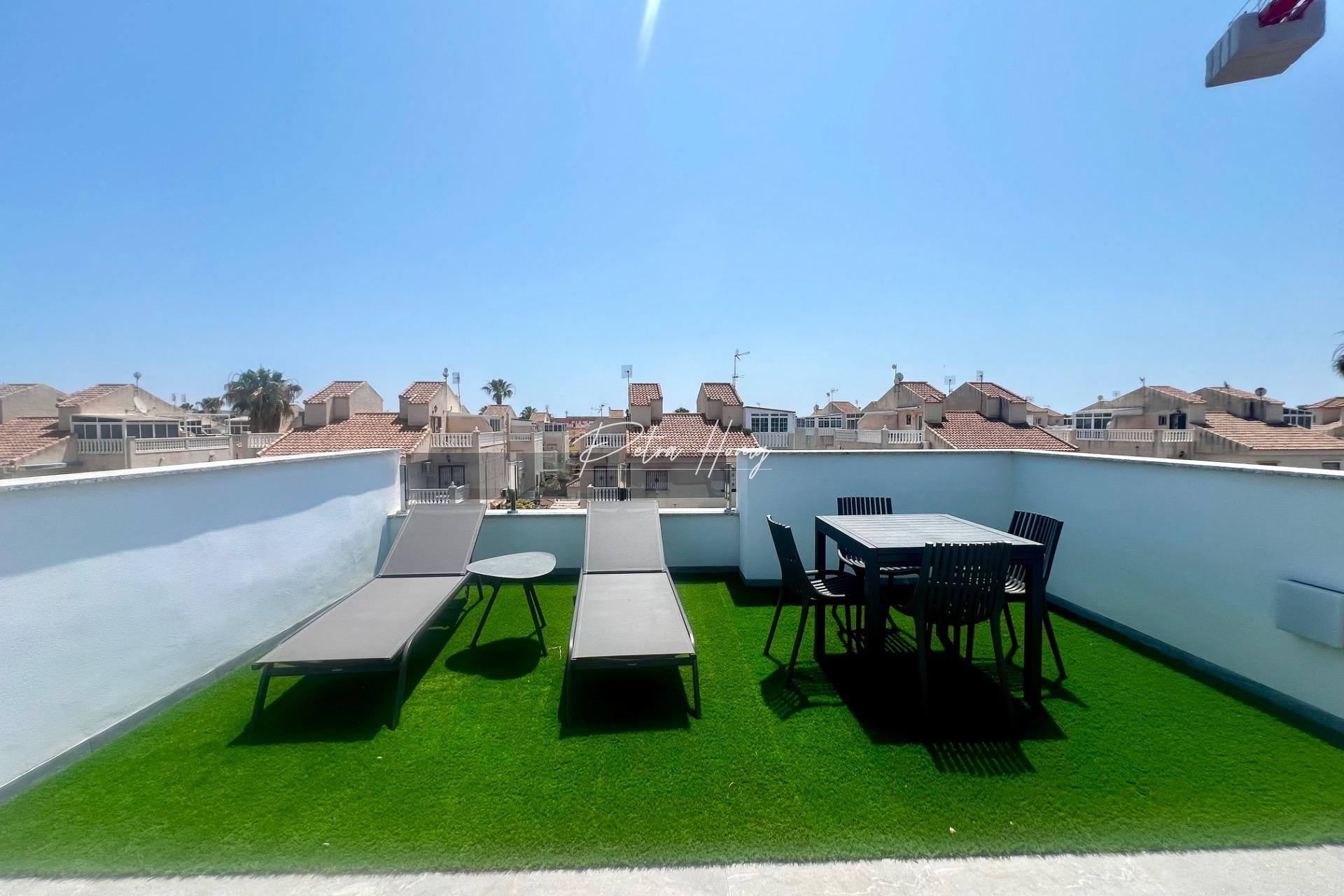 Til Salgs - Villa - Torrevieja - La Siesta - El Salado - Torreta
