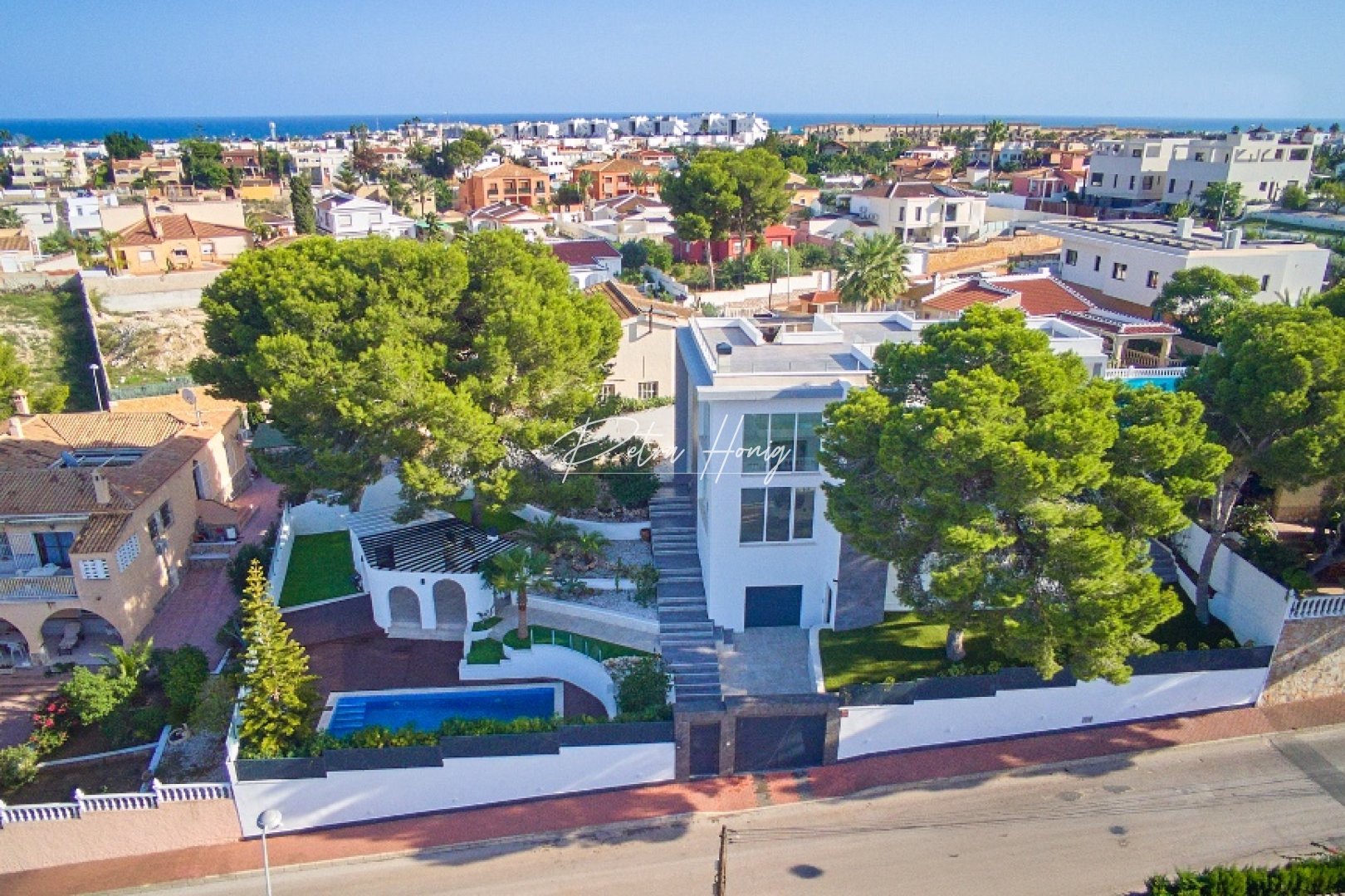 Til Salgs - Villa - Torrevieja - Los Balcones