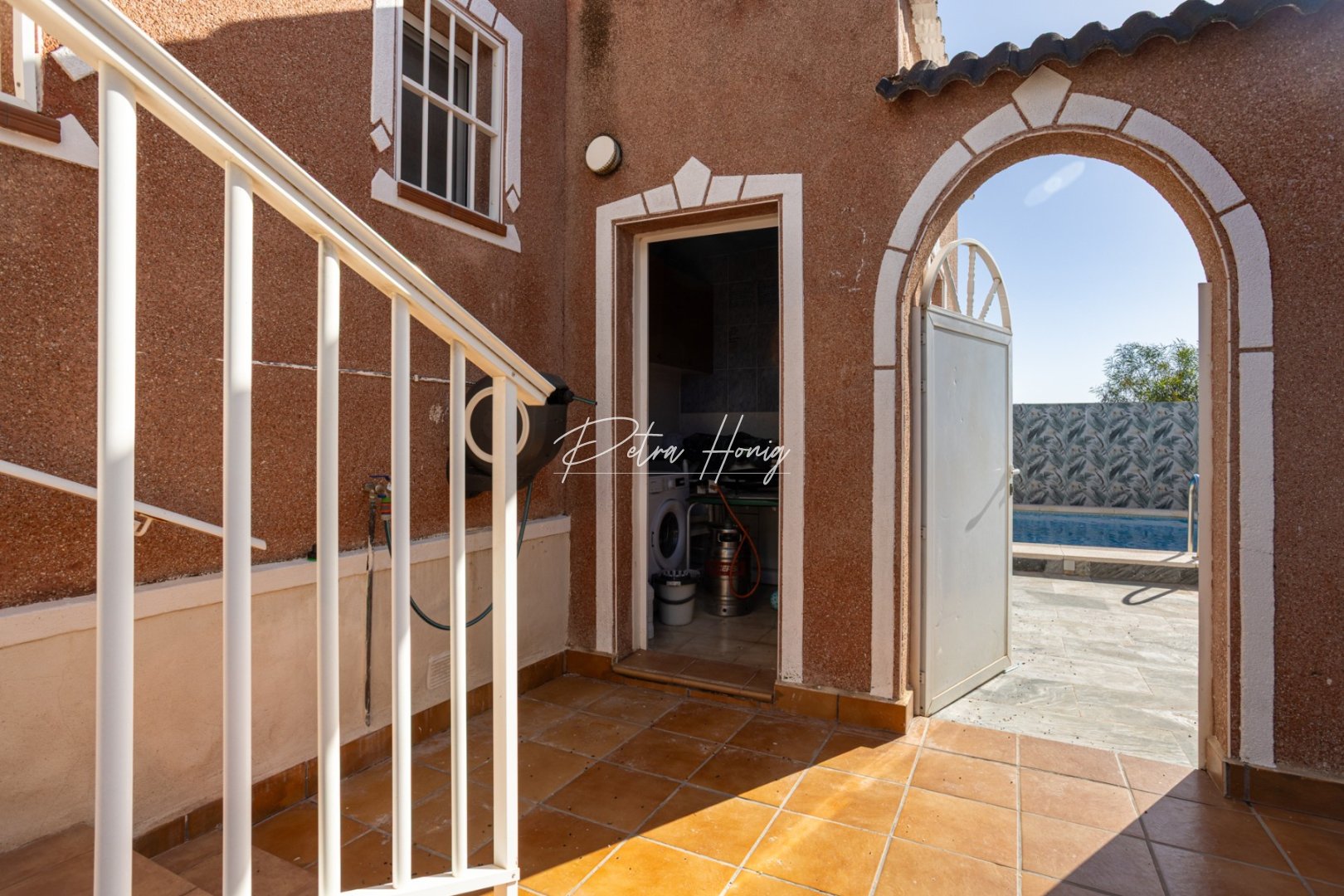 Til Salgs - Villa - Torrevieja - Urbanización San Luis