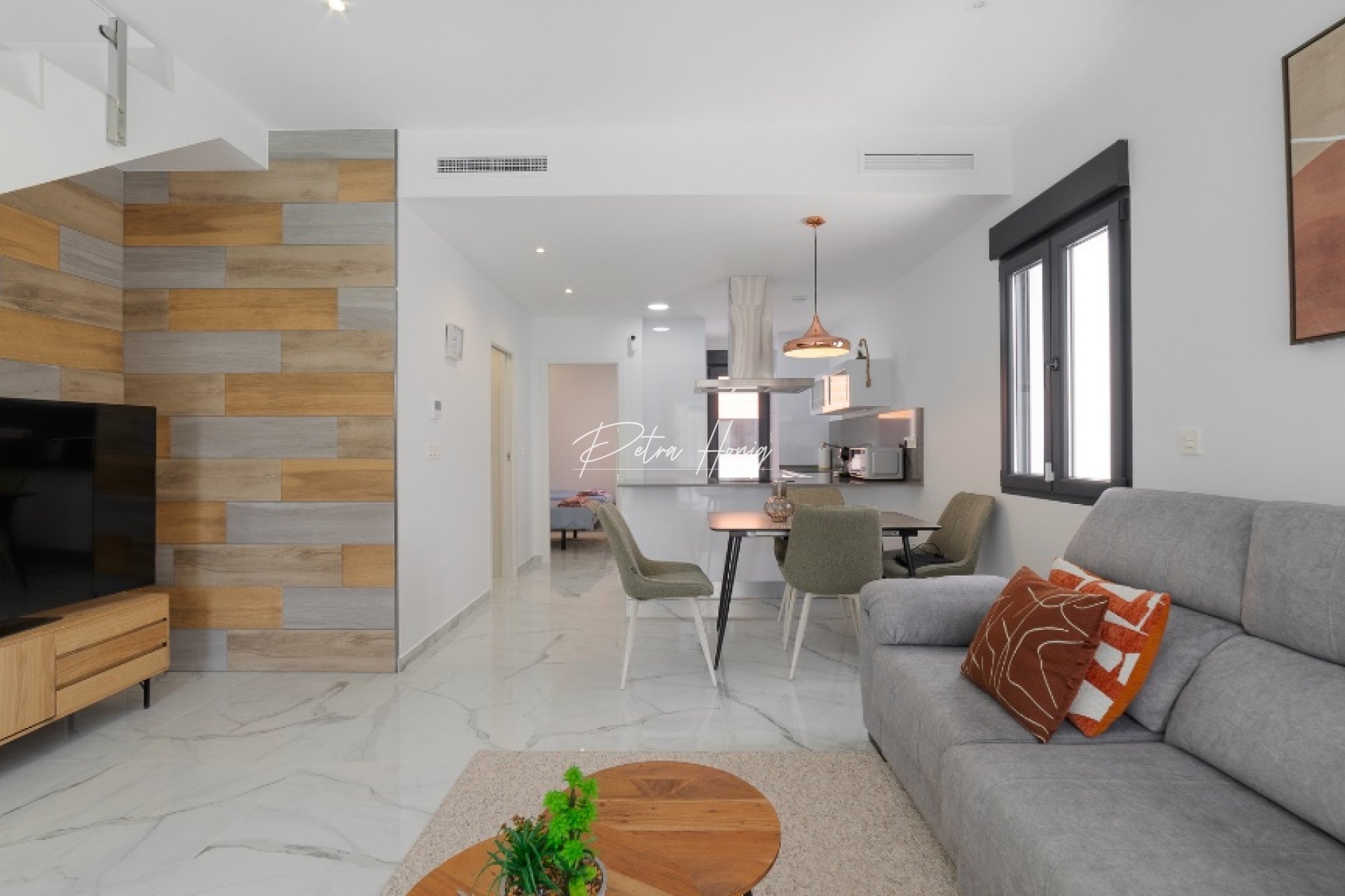 Til Salgs - Villa - Torrevieja