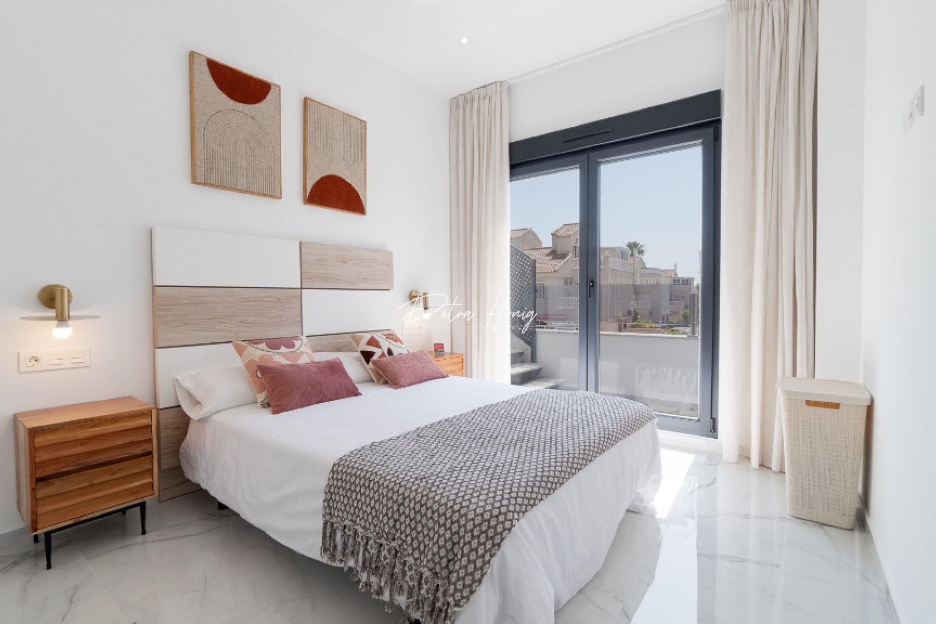 Til Salgs - Villa - Torrevieja