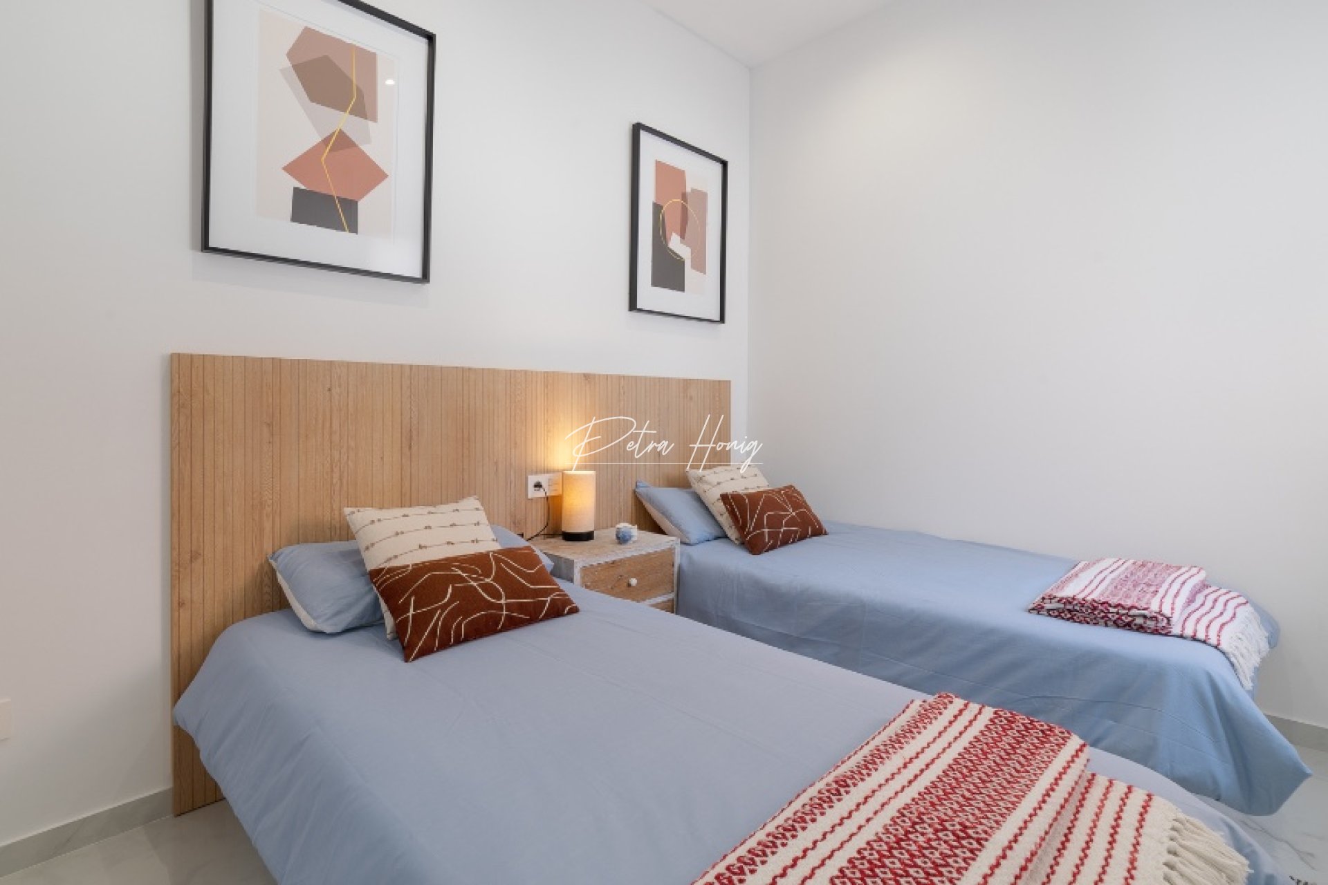 Til Salgs - Villa - Torrevieja