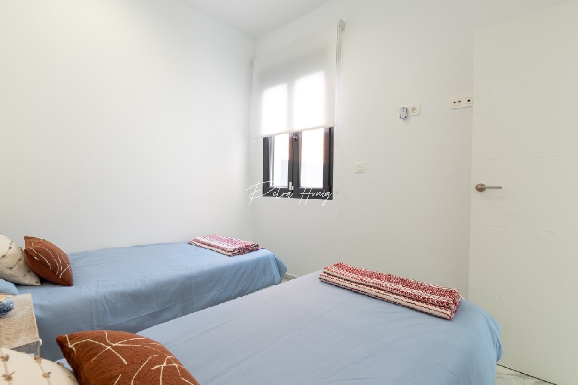 Til Salgs - Villa - Torrevieja
