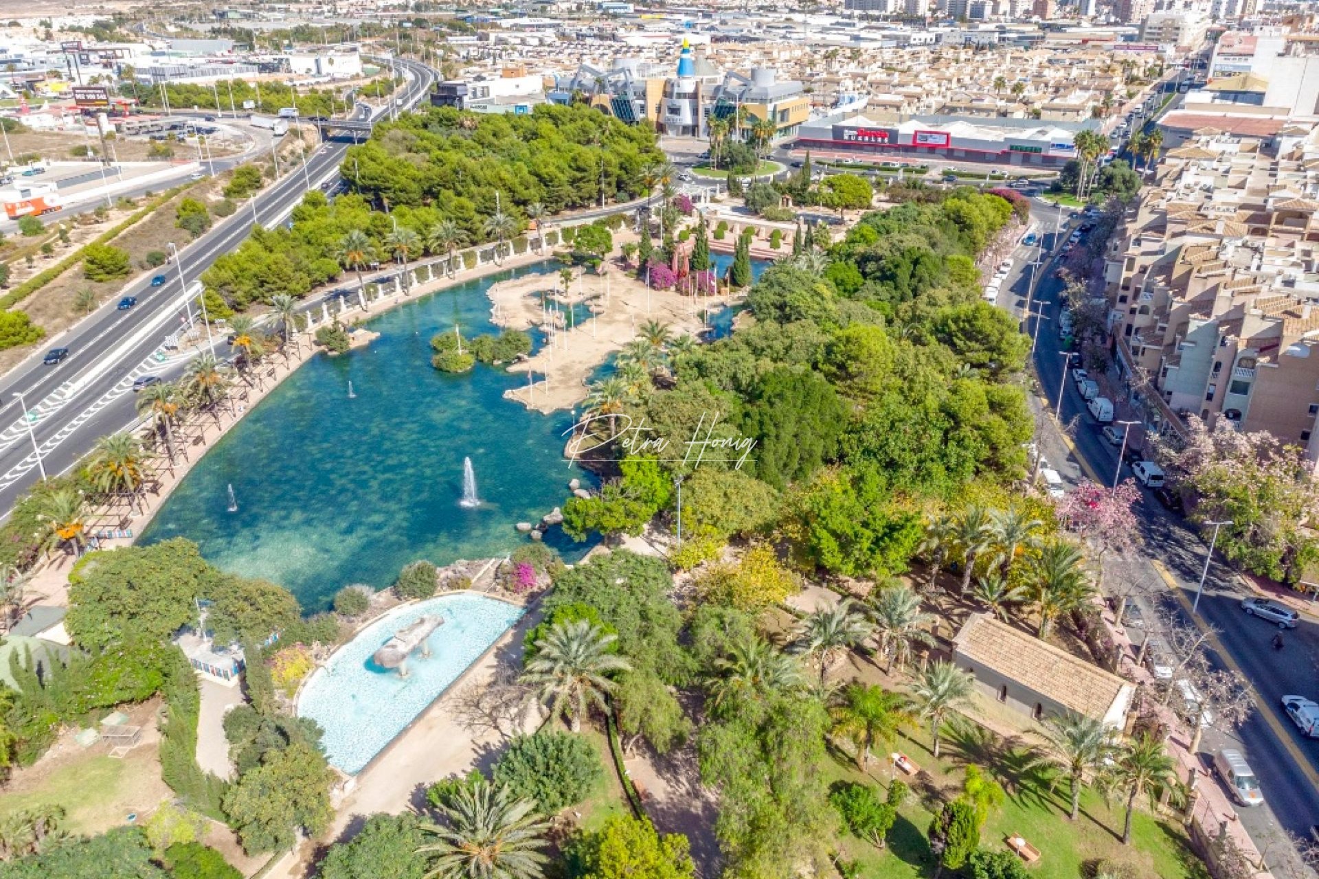 Til Salgs - Villa - Torrevieja