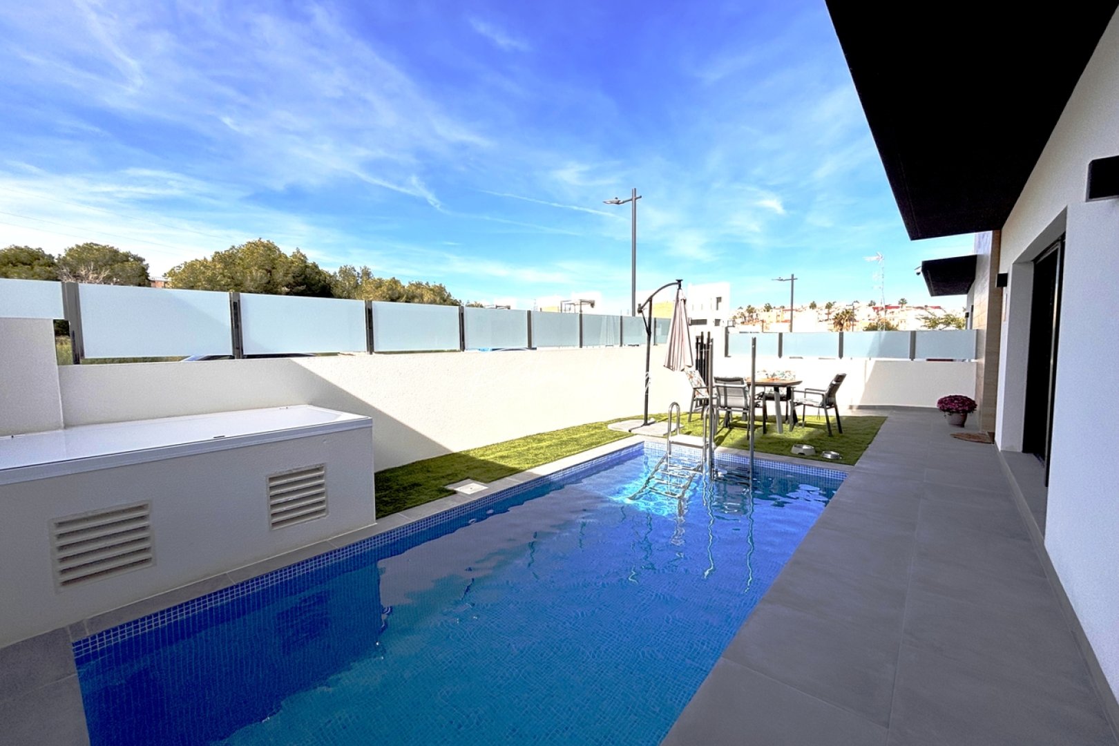 Til Salgs - Villa - Villamartin