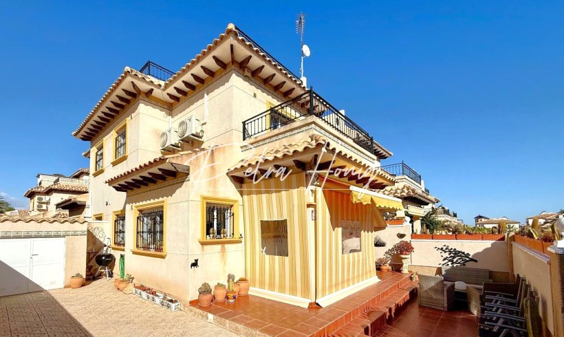 Tomannsbolig - Til Salgs - Villamartin - VK-95139
