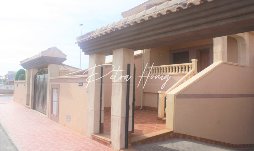 Townhouse - Resales - Los Altos - Los Altos