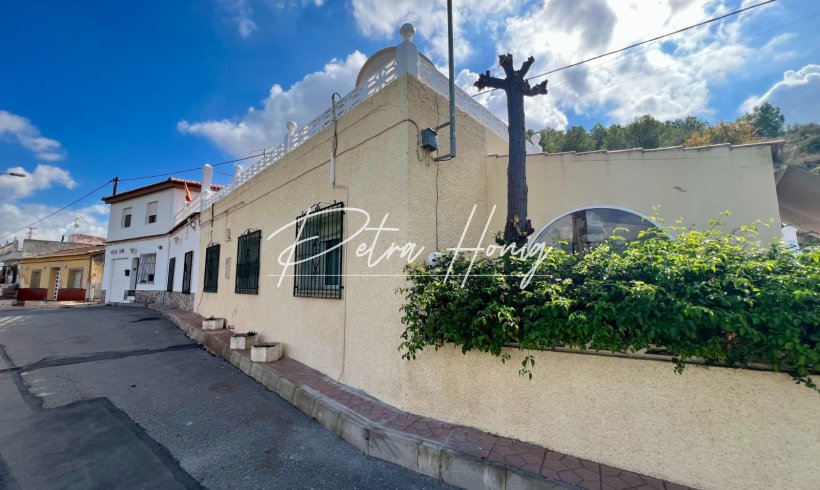 Townhouse - Resales - Other areas - Benferri