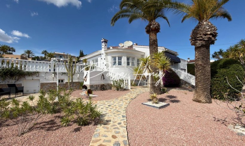 Villa - A Vendre - Ciudad Quesada - 965