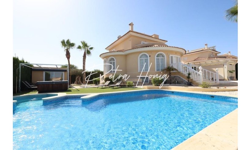 Villa - A Vendre - Ciudad Quesada - JM-55177