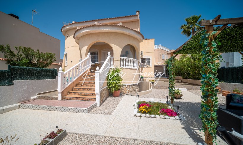 Villa - A Vendre - Ciudad Quesada - La Marquesa Golf