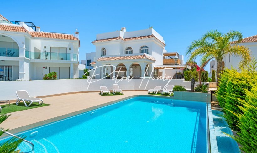 Villa - A Vendre - Ciudad Quesada - Pueblo Bravo