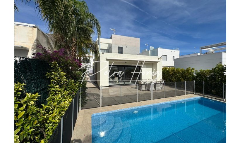 Villa - A Vendre - Ciudad Quesada - Pueblo Bravo