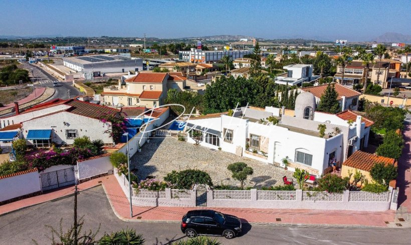 Villa - A Vendre - Ciudad Quesada - Town Center