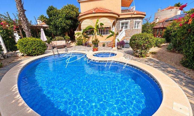 Villa - A Vendre - Ciudad Quesada - Urbanización Ciudad Quesada