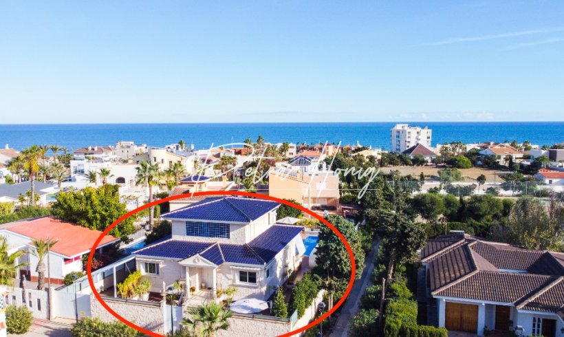 Villa - A Vendre - La Mata - La Mata