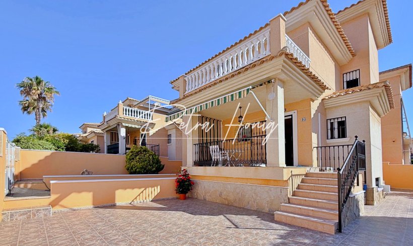 Villa - A Vendre - Orihuela Costa - Orihuela Costa