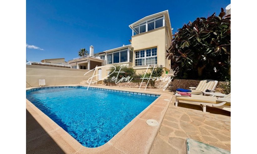 Villa - A Vendre - Orihuela Costa - Villamartin