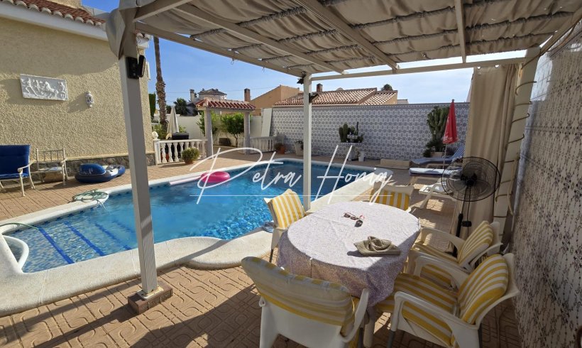 Villa - A Vendre - Torrevieja - La Siesta - El Salado - Torreta