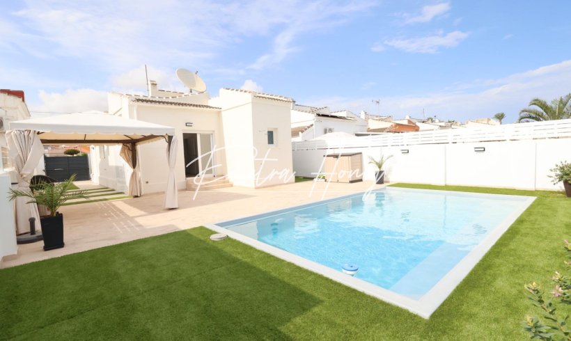 Villa - A Vendre - Torrevieja - San Luis