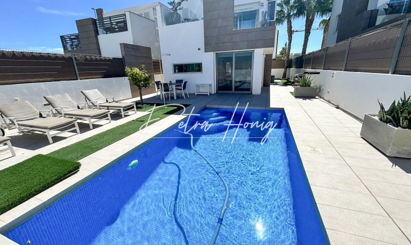 Villa - Resales - El Raso - 253