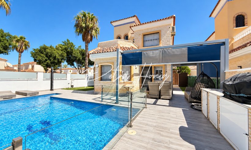 Villa - Resales - El Raso - El Raso, Guardamar