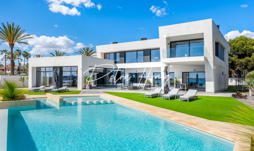 Villa - Resales - Orihuela Costa - Cabo Roig