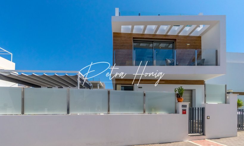 Villa - Resales - Orihuela Costa - Villamartin