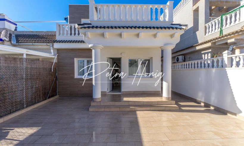 Villa - Resales - Torrevieja - El Chaparral