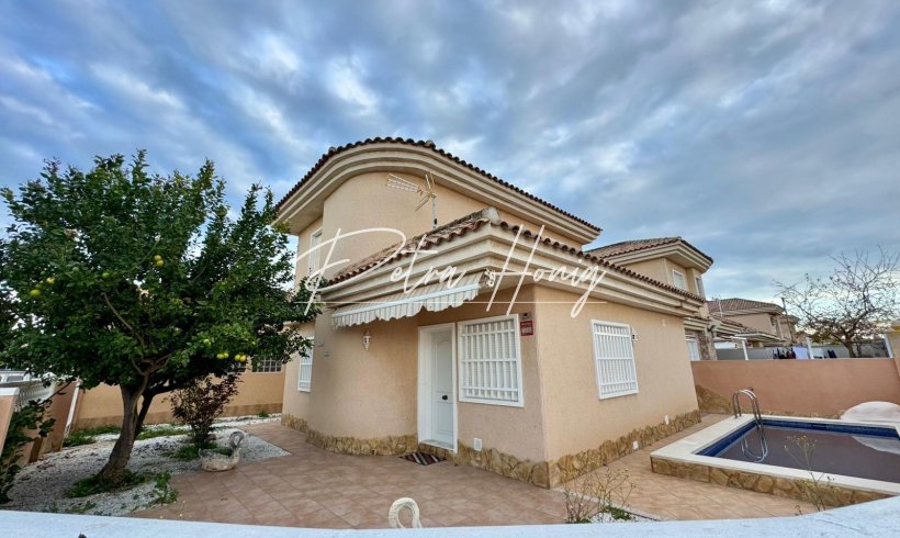 Villa - Resales - Torrevieja - JM-71417