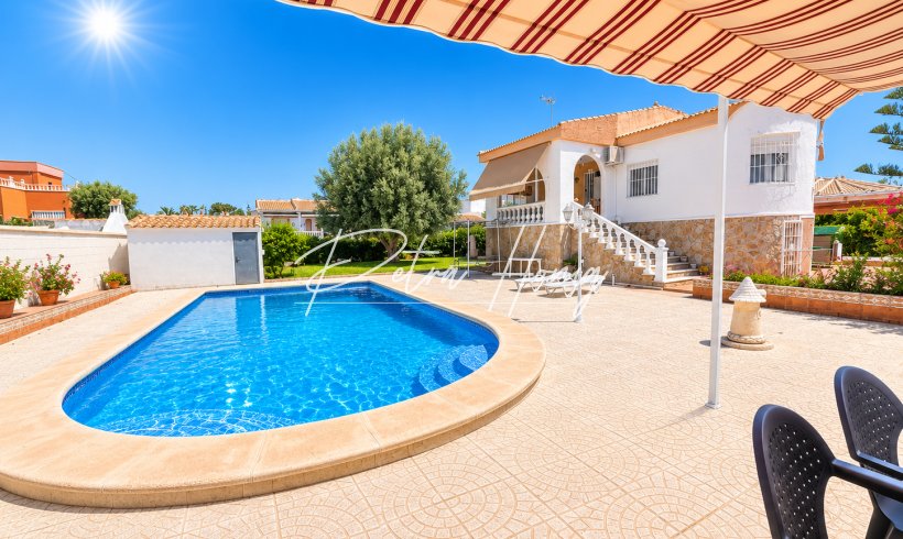 Villa - Resales - Torrevieja - La Siesta