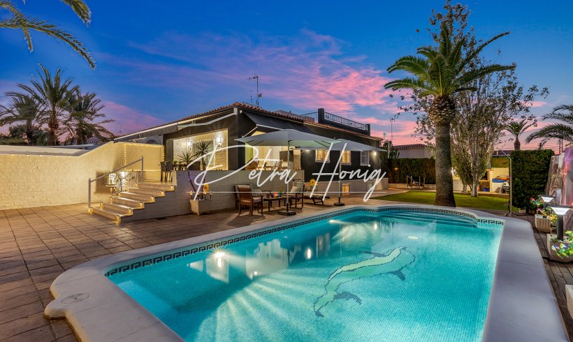 Villa - Resales - Torrevieja - Rocio del Mar