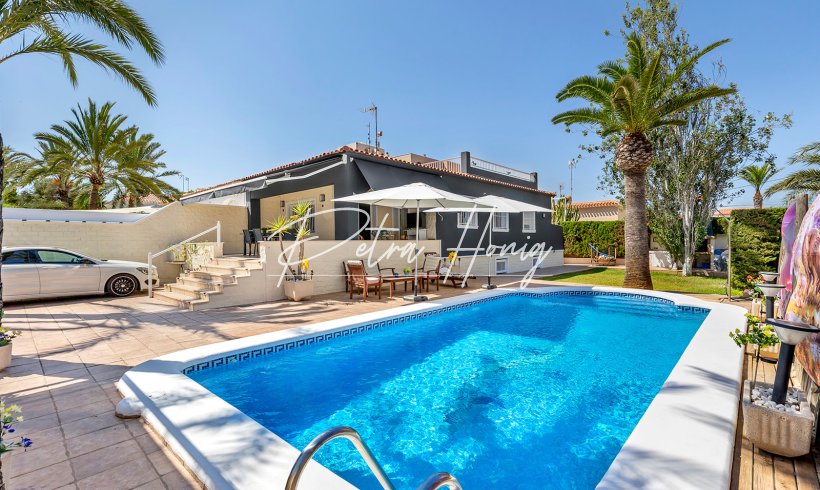 Villa - Resales - Torrevieja - Rocio del Mar