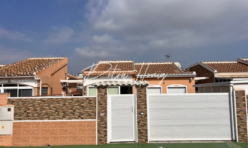 Villa - Resales - Torrevieja - Torrevieja