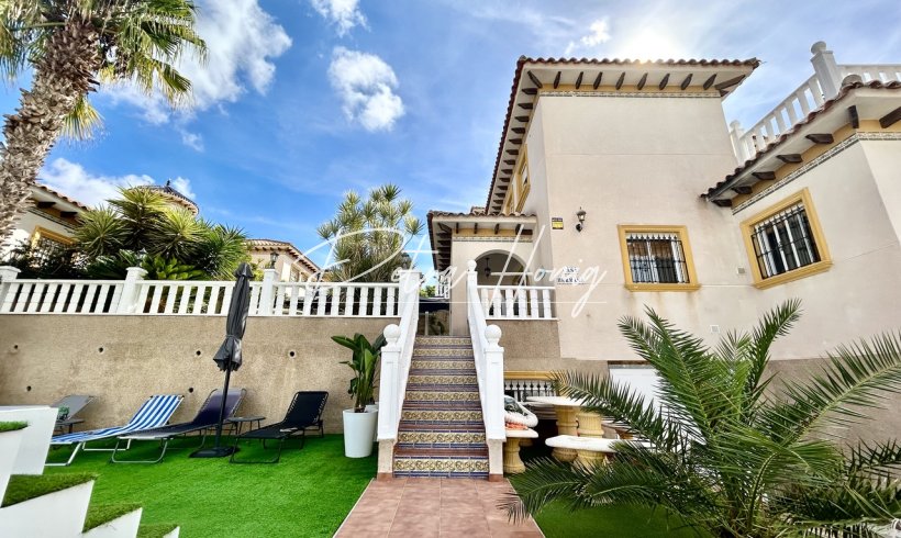 Villa - Resales - Villamartin - Villamartin