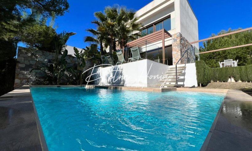 Вилла - Sale - Las Colinas - Las Colinas Golf