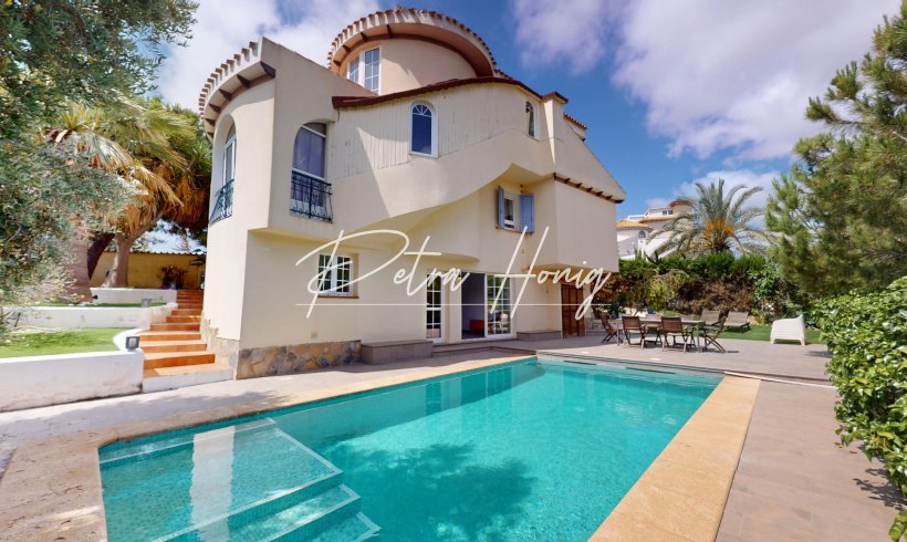 Вилла - Sale - Orihuela Costa - La Zenia
