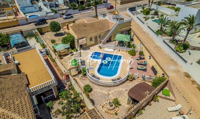 Вилла - Sale - Torrevieja - La Siesta