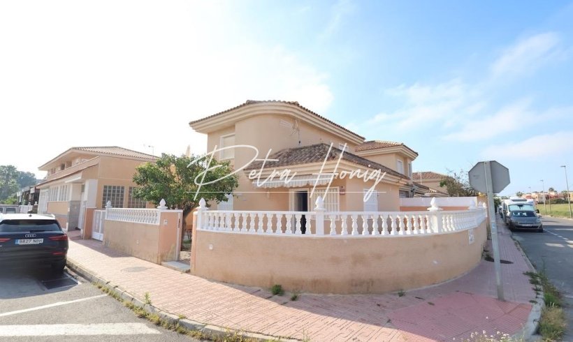 Вилла - Sale - Torrevieja - Los Balcones - Los Altos del Edén