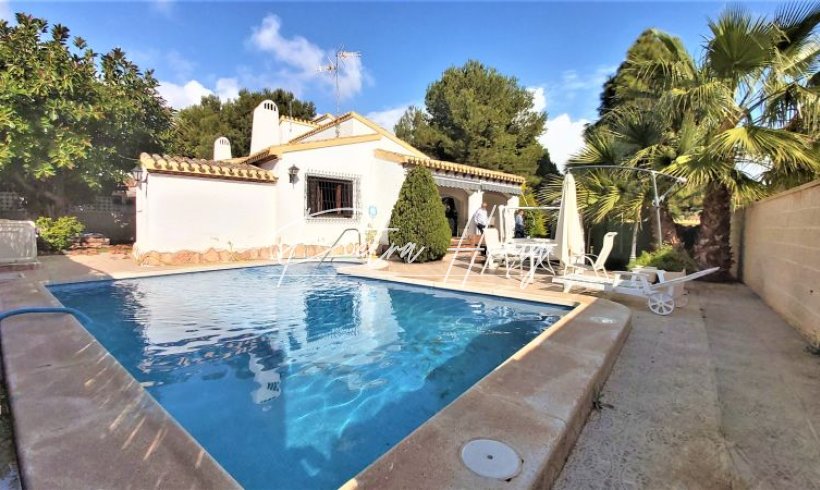 Вилла - Sale - Torrevieja - SO-29627