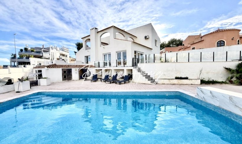 Вилла - Sale - Villamartin - Villamartin