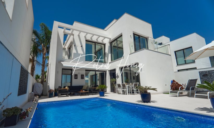 Villa - Til Salgs - Ciudad Quesada - 019