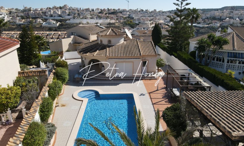 Villa - Til Salgs - Ciudad Quesada - 1135