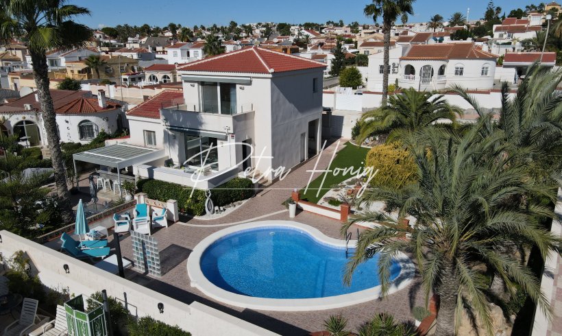 Villa - Til Salgs - Ciudad Quesada - 124