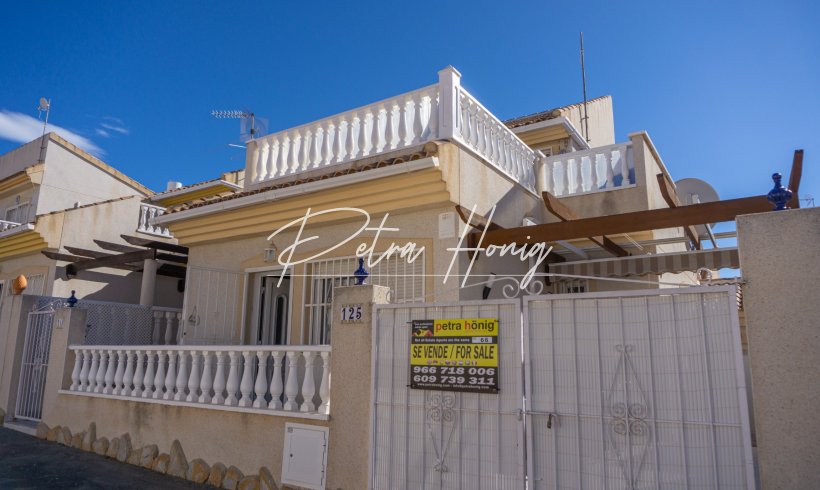 Villa - Til Salgs - Ciudad Quesada - 166
