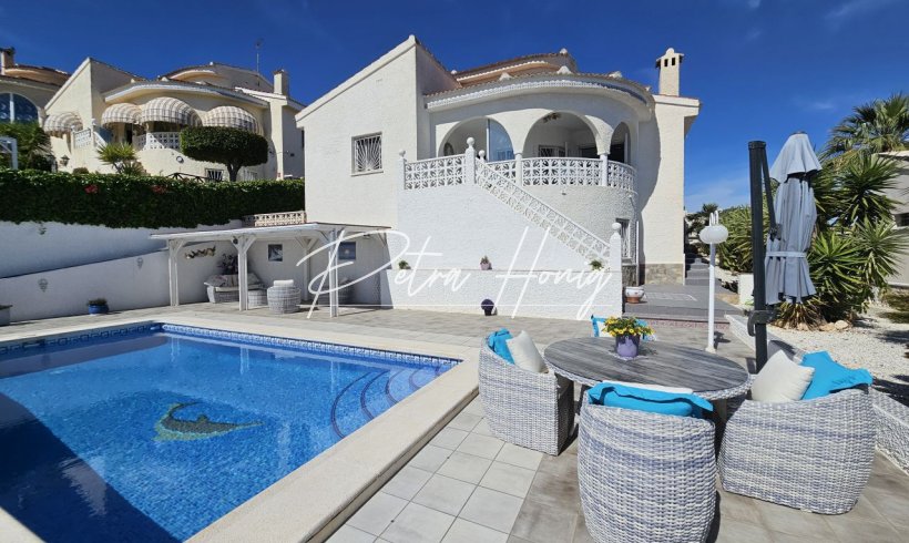 Villa - Til Salgs - Ciudad Quesada - La Marquesa Golf