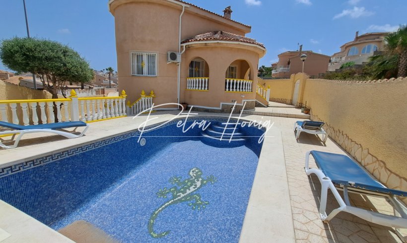 Villa - Til Salgs - Ciudad Quesada - La Marquesa Golf