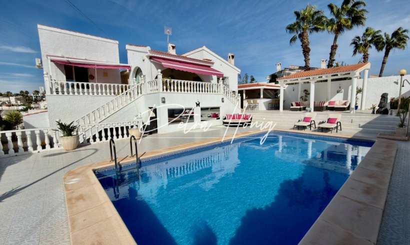 Villa - Til Salgs - Ciudad Quesada - Town Center